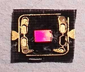 Another angle of the credit card chip