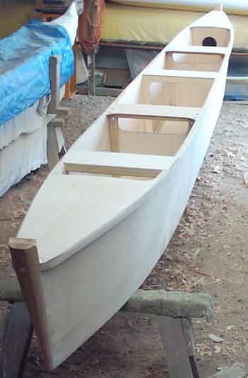 Gary Dierking's outrigger wa apa outrigger canoe can be taken apart.